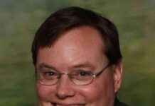 Effective Strategies for Building a Learning Community: 5 Key Methods news-14082024-161416