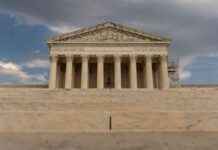 Conservatives Secure Court Wins Against Biden Policies news-30082024-110533