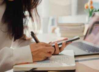 Shaping Employee Skills: Impact of Mobile Learning Platforms news-30082024-110635