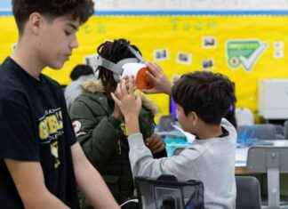 AI in Education: Taking a Thoughtful Approach news-27092024-203726