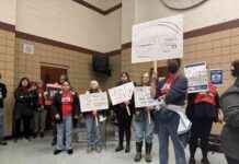 Community Support for Educators Protesting Staffing Cuts community-support-for-educators-protesting-staffing-cuts