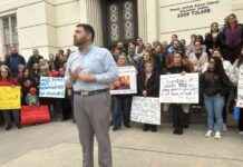 Fresno Unified Teachers Condemn District Plan to Cut Extra Class Time fresno-unified-teachers-condemn-district-plan-to-cut-extra-class-time