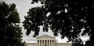 who-decides-public-school-curriculum-supreme-court-vs-school-boards