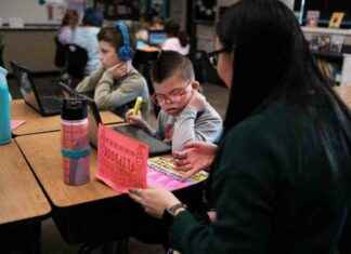Teachers Deserve Better: Union Leaders Speak Out on Teacher Appreciation Week teachers-deserve-better-union-leaders-speak-out-on-teacher-appreciation-week
