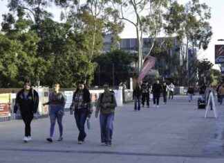 The Pros and Cons of Merging California’s College Systems into One University the-pros-and-cons-of-merging-californias-college-systems-into-one-university