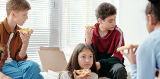 School Pizza Secrets: Why Kids Can’t Get Enough Of This Classic Treat